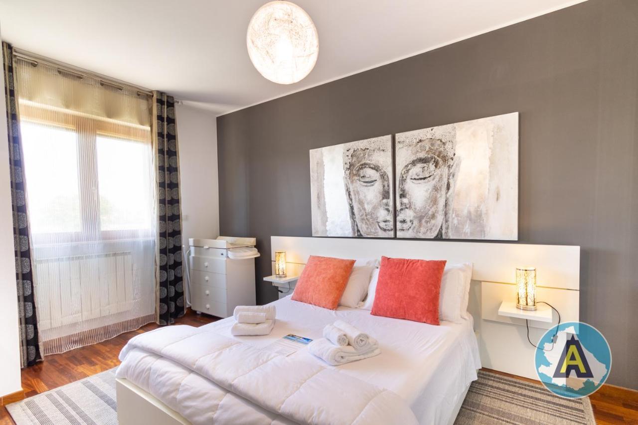 Moderno Appartamento A Montesilvano 54A エクステリア 写真